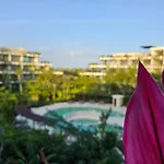 Cozy Aparment Pool View Apartamento