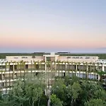 Cozy Aparment Pool View