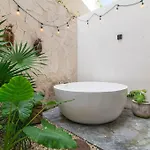 Apartamento De Lujo En Con Jacuzzi Privado