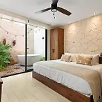 Apartamento De Lujo En Con Jacuzzi Privado *