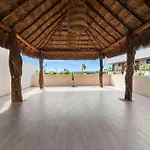 Apartamento De Lujo En Con Jacuzzi Privado