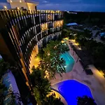 2 Bedroom In Mistiq Gardens With Pool And Gym *