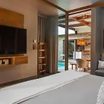 Luxury Vibes Pool With Jacuzzi Concierge 5br Villa *