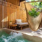Villa Luxury Vibes Pool With Jacuzzi Concierge 5br