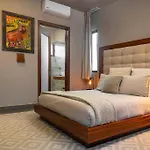 Luxury Vibes Pool With Jacuzzi Concierge 5br Villa