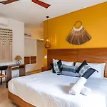 Oasis Yaaxlum