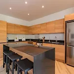 Oasis Yaaxlum Holiday home