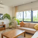 Oasis Yaaxlum