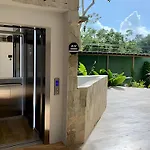 Oasis Yaaxlum