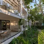 Oasis Yaaxlum Holiday home