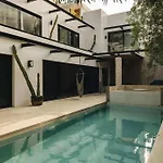 Villa Elegant Gated Place Full Concierge