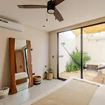 Cozy With Private Patio Tub & 2 Free Bikes