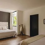 Luxe 8br Double Villa, Gated, Patio & Pool * Tulum