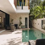 Сasa de vacaciones Luxe 8br Double Villa, Gated, Patio & Pool *
