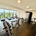 Chic 2br Condo, Private Jacuzzi And 2 Free Bikes Apartamento *