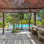 4br Jacuzzi Private Pool Gated Community