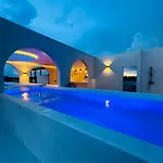 Apartahotel Tierra - Pool & Roof Panoramic 3*