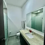 2 Bedroom In The Heart Of La Veleta!