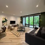 Oasis Yaaxlum