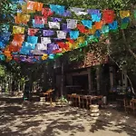 Spacious Penthouse With Private Rooftop In Gated Community