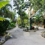 Luxury Studio With Rooftop Pool In Best Location