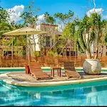 Jungle 4*