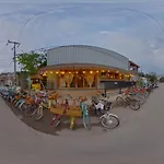Meteora & Coffeehouse * Tulum