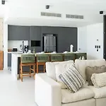 Villa Blanca Incredible 2br - Private Pool Free Club *