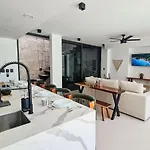Blanca Incredible 2br - Private Pool Free Club