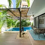 Gorgeous Villa With Amazing Pool