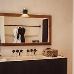 Hotel Umi *