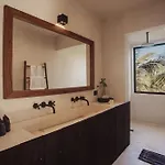 Hotel Umi *