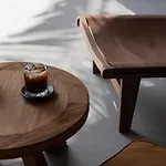 Umi Hotel *