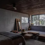 Hotel Umi *