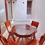 Makan Brand New 2-bedroom With Patio And Pool Apartamento