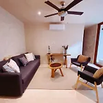 Makan Brand New 2-bedroom With Patio And Pool Apartamento