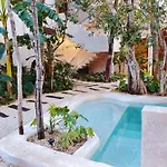 Apartamento Makan Brand New 2-bedroom With Patio And Pool