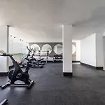 Сasa de vacaciones Lux With Rooftop Pool Gym Private Balcony *