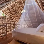 Beautiful 5 Bedroom Beachfront Villa