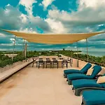 Design Award Beach House With Sky Pool Ocean Views