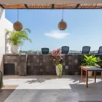 Phimai Suite & Infinity Pool, Fast Wifi, Nespresso & Netflix