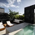 Design Luxury Duo Villas, 24 Pax, 5 Pools & 2 Rooftops, Bbq, Near *