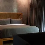 Villa Design Luxury Duo Villas, 24 Pax, 5 Pools & 2 Rooftops, Bbq, Near Tulum