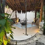 Apartment 2 Bedroom Jungle In La Veleta - Palalma Casa