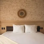 Luxury 3 Bdr Apartment With Gym And Rooftop Pool