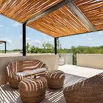 Jungle Gem With Swim-up Pool & Easy Paved Access Apartamento *