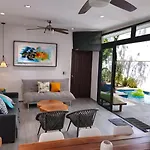 Villa Tucanes 5 Bdr 10 Ppl