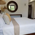 Tucanes 5 Bdr 10 Ppl Villa Tulum