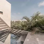 Mistiq Luxury Getaway