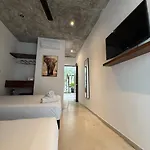 Hotel Zendero 4*